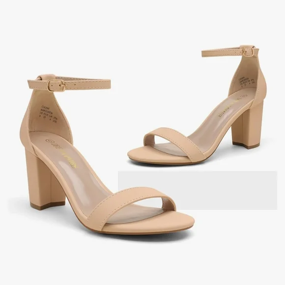NWT Dream Pairs Women's Chunk low heel strappy sandals - Picture 1 of 7